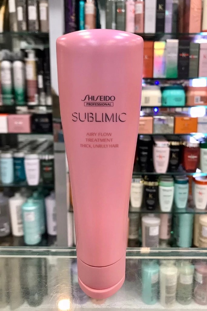 便宜生活館【瞬間護髮】日本 資生堂 SHISEIDO 輕縈柔波護髮乳(滑順潤澤)250g 捲髮、自然捲、毛燥髮質專用-針對粗硬髮專用 全新公司貨 (可超取)